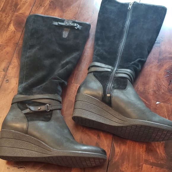 Ugh leather and suede boots Size 9 - Picture 2 of 5
